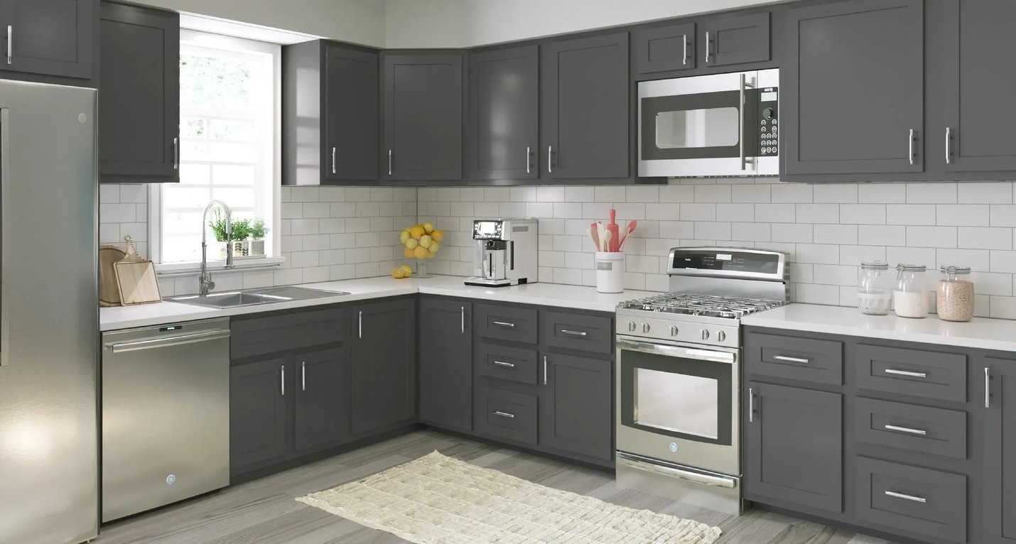 Kitchen with DuraBuild Shaker Classic cabinet doors in Graphite