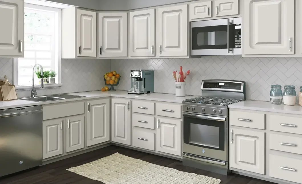 Kitchen with DuraFuse Curved Raised cabinet doors in Powder