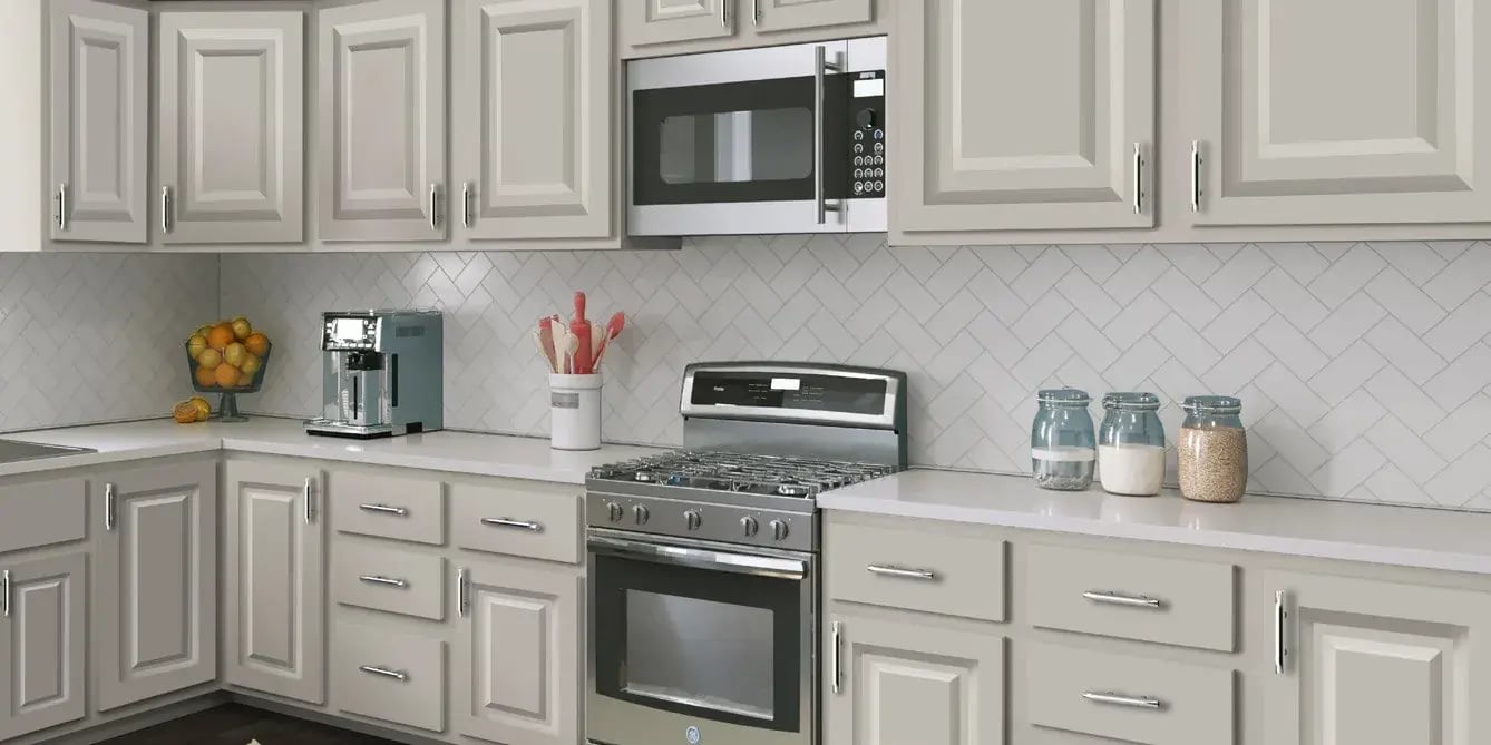 Kitchen with DuraFuse Square Raised cabinet doors in Haze