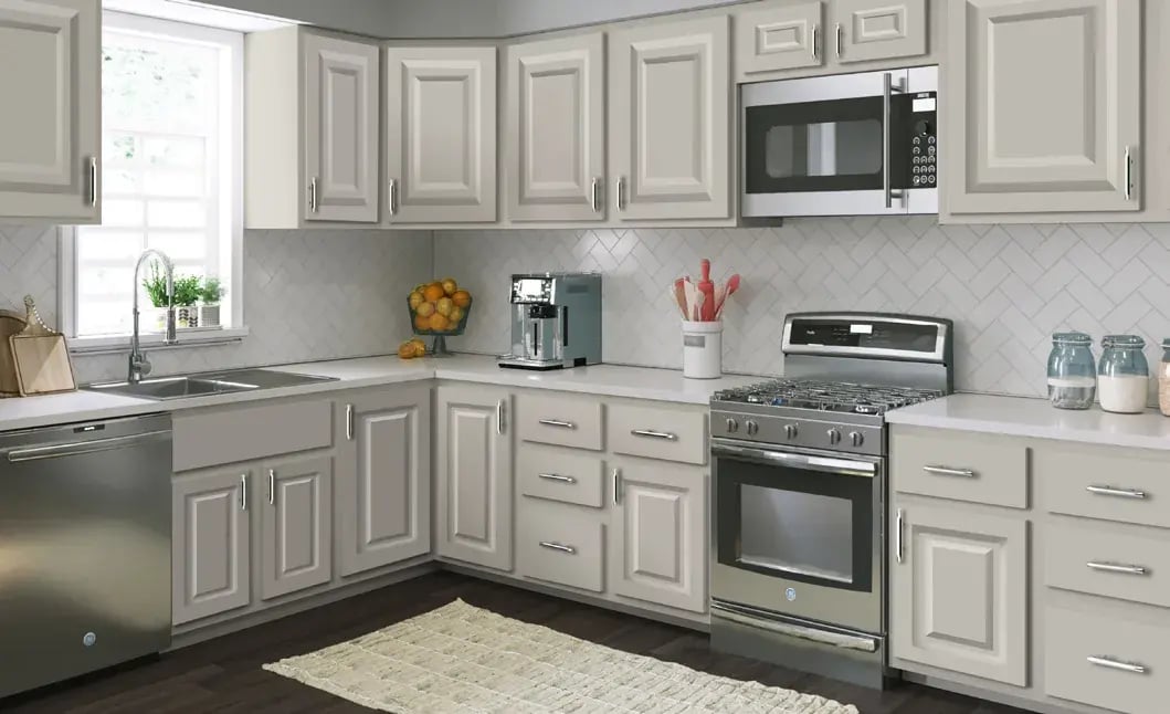 Kitchen with DuraFuse Square Raised cabinet doors in Haze